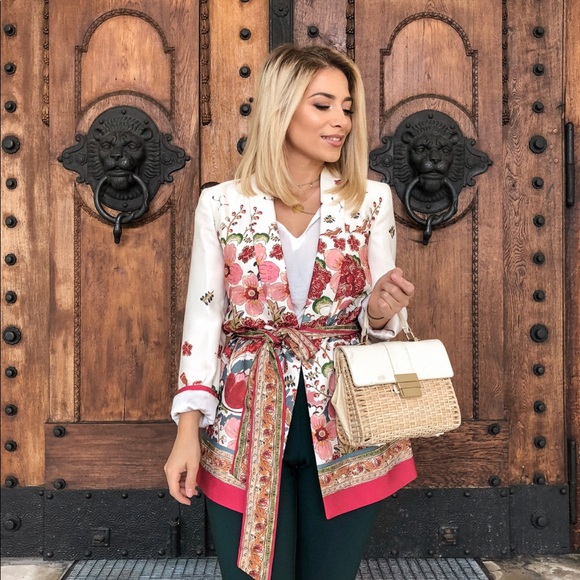 zara printed blazer with belt